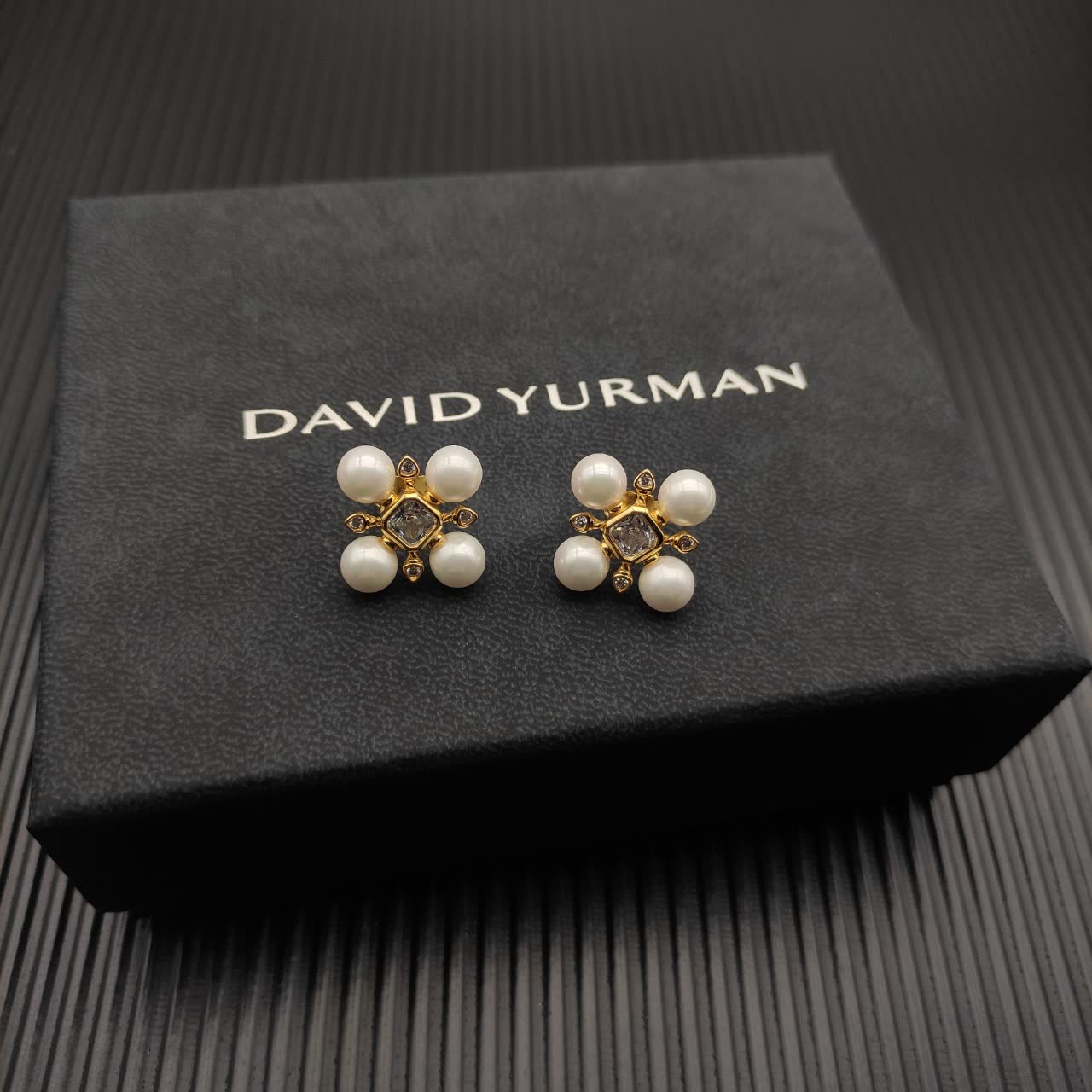 David Yurman Elegant Pearl and Diamond Stud Earrings